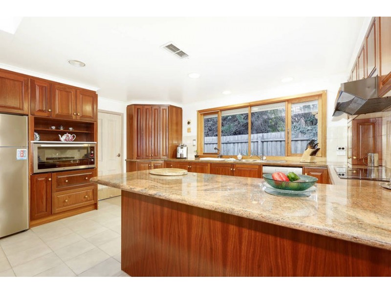 6 Lydhurst Court, Hoppers Crossing VIC 3029