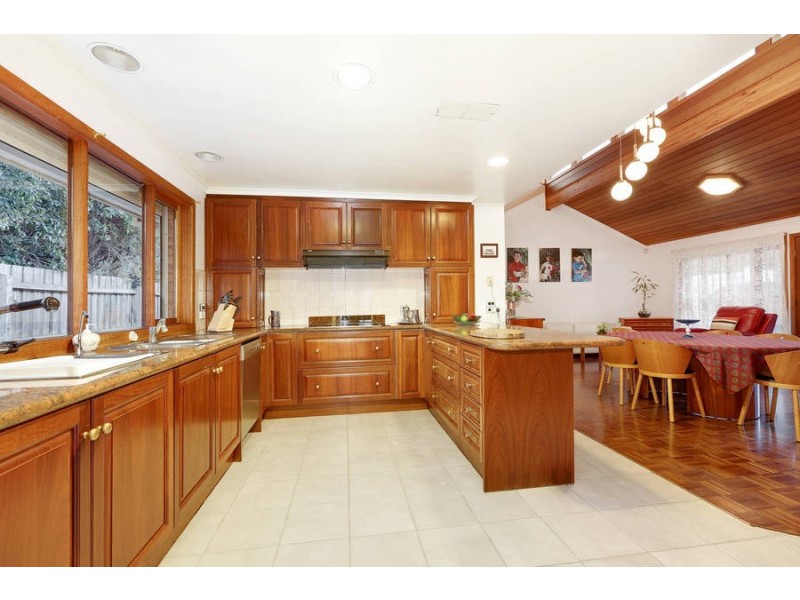 6 Lydhurst Court, Hoppers Crossing VIC 3029