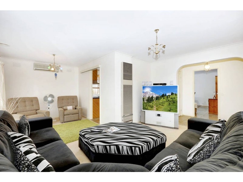 35 Derwent Road, Werribee VIC 3030