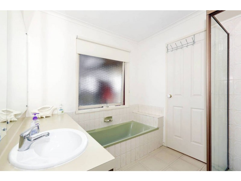 35 Derwent Road, Werribee VIC 3030