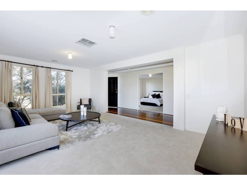 6 Glenwood Close, Hoppers Crossing VIC 3029