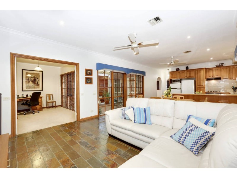 52 St Andrews Drive, Werribee VIC 3030