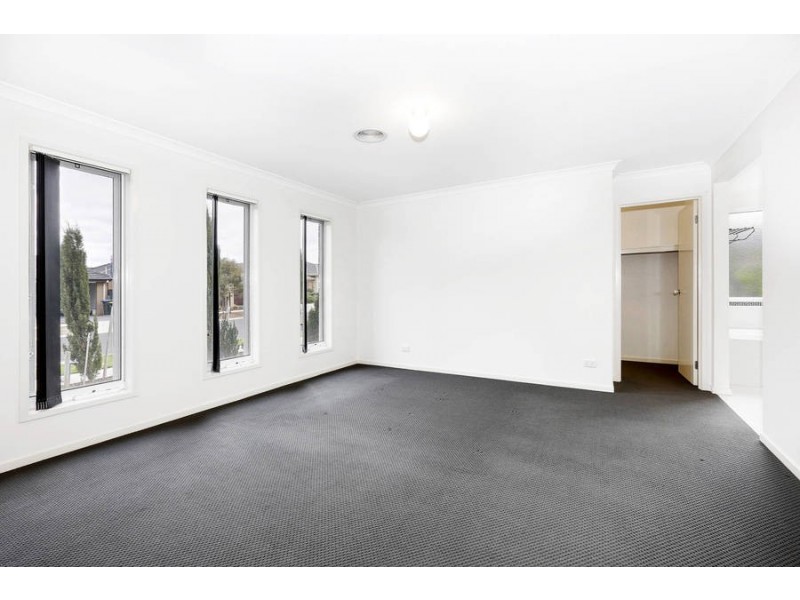 6 Canons Crescent, Wyndham Vale VIC 3024