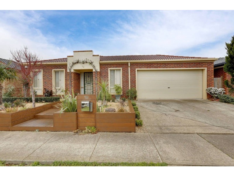 19 Breton Drive, Hoppers Crossing VIC 3029