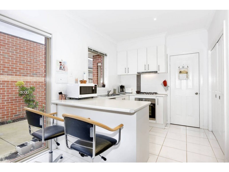 2/42 Rowes Road, Werribee VIC 3030