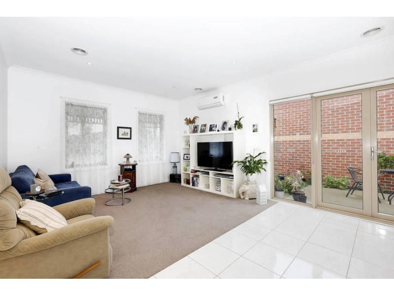 2/42 Rowes Road, Werribee VIC 3030