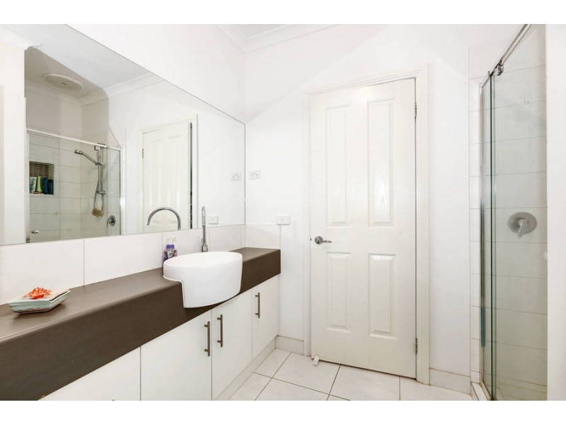 2/42 Rowes Road, Werribee VIC 3030