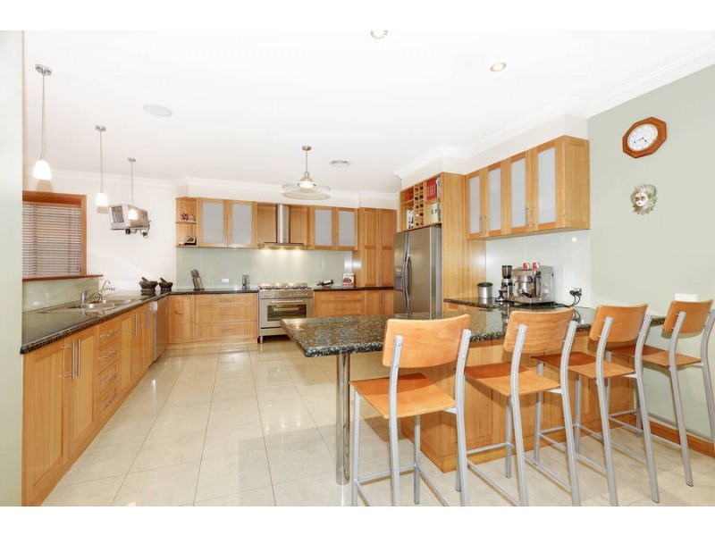 19 Trish Walk, Werribee VIC 3030