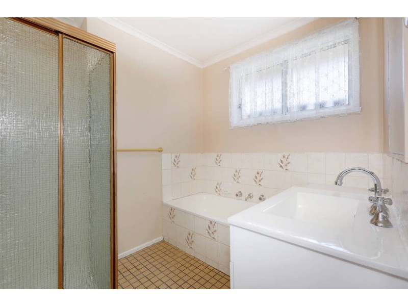 4 Berri Court, Hoppers Crossing VIC 3029