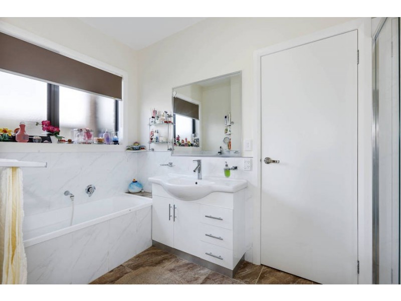 83B Songlark Crescent, Werribee VIC 3030