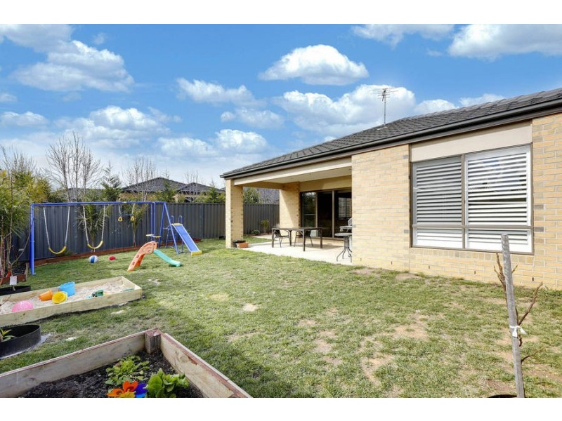 21 Cardinia Grove, Wyndham Vale VIC 3024