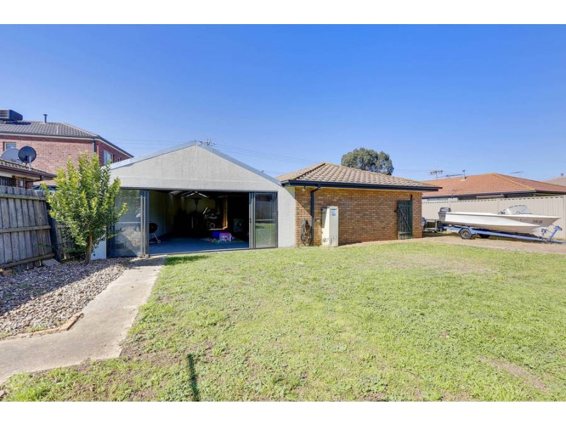 151 Bellbridge Drive, Hoppers Crossing VIC 3029