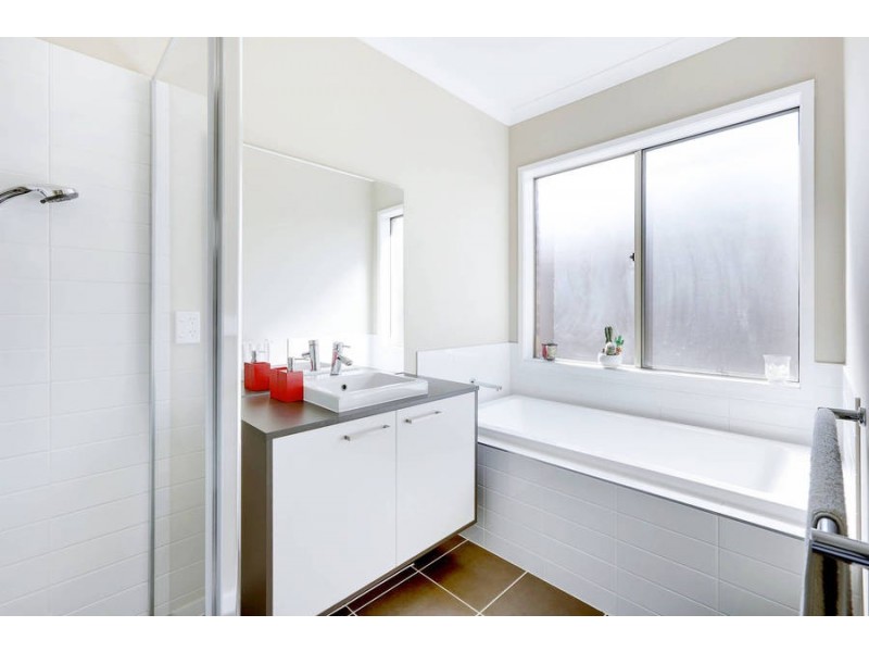 12 Fieldstone Place, Tarneit VIC 3029