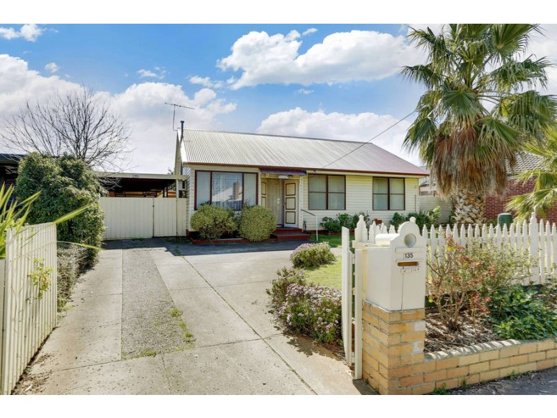 135 Shaws Road, Werribee VIC 3030
