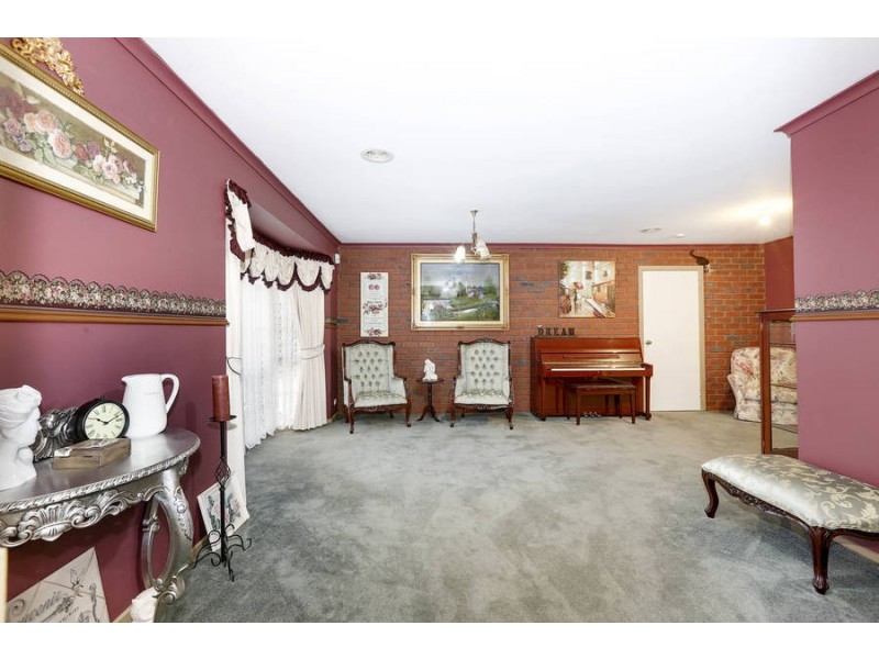 29 Lyall Drive, Werribee VIC 3030