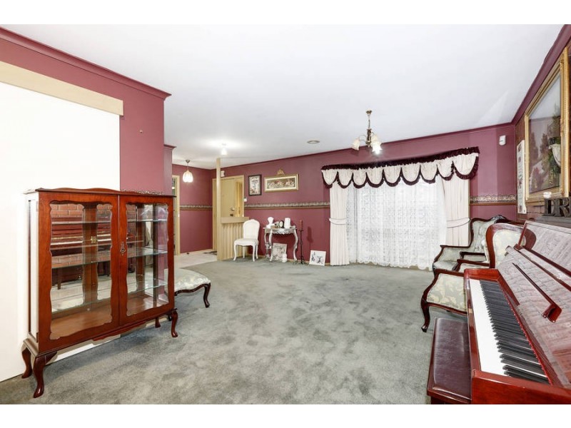 29 Lyall Drive, Werribee VIC 3030