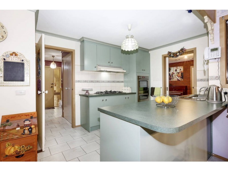 29 Lyall Drive, Werribee VIC 3030