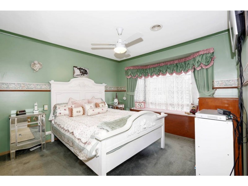 29 Lyall Drive, Werribee VIC 3030