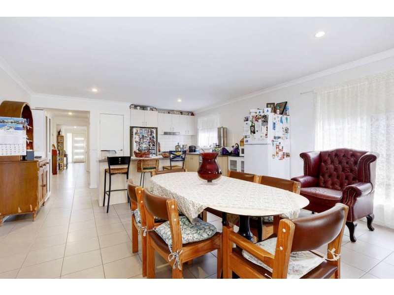 8 Guardian Place, Wyndham Vale VIC 3024