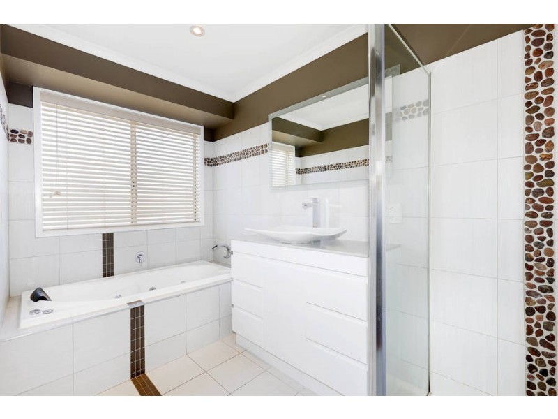 5 Amazon Place, Werribee VIC 3030