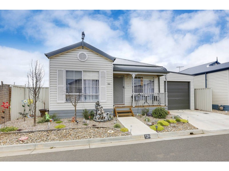 13B/150 Bulban Road, Werribee VIC 3030