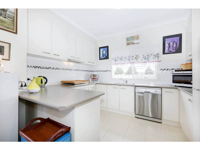 13B/150 Bulban Road, Werribee VIC 3030