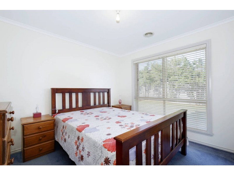 18 Falcon Street, Werribee VIC 3030