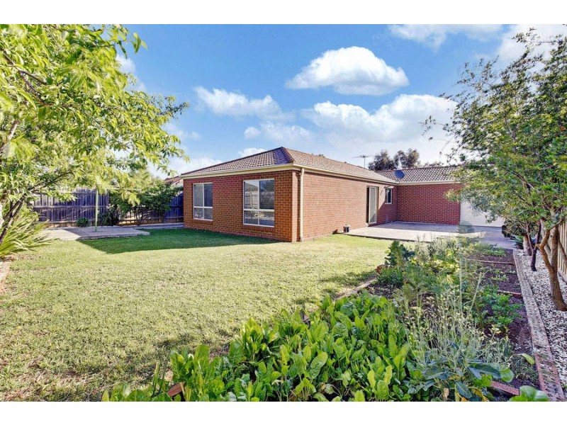 18 Falcon Street, Werribee VIC 3030