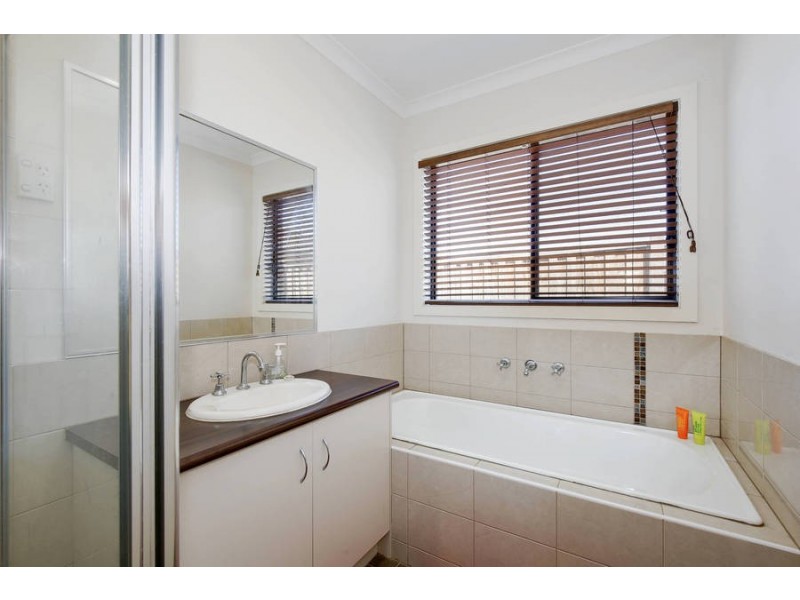 28 Brimstone Drive, Tarneit VIC 3029