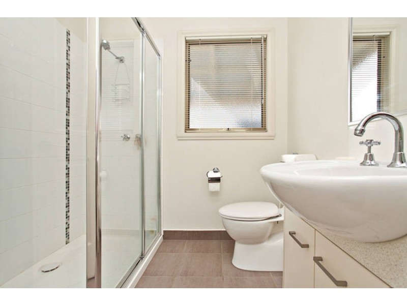 7A/150 Bulban Road, Werribee VIC 3030