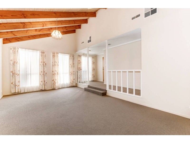 9 Squatter Court, Werribee VIC 3030