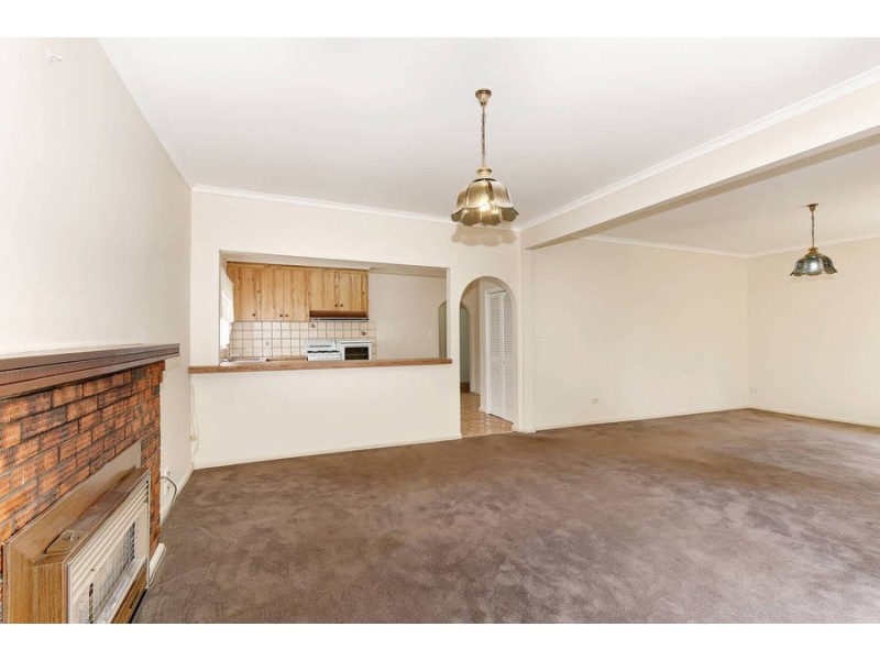 32 Ballan Road, Werribee VIC 3030