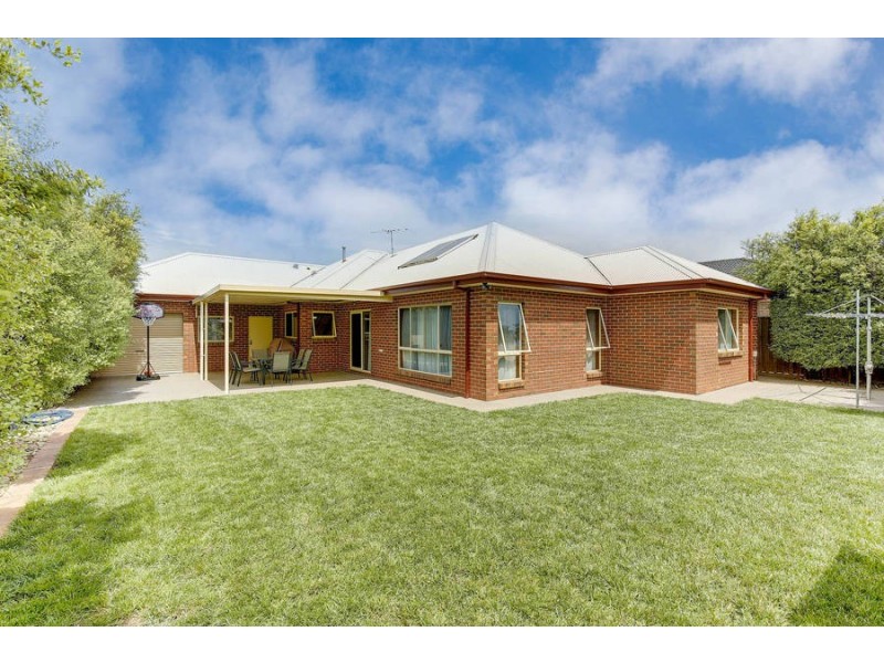 7 Waratah Road, Werribee VIC 3030