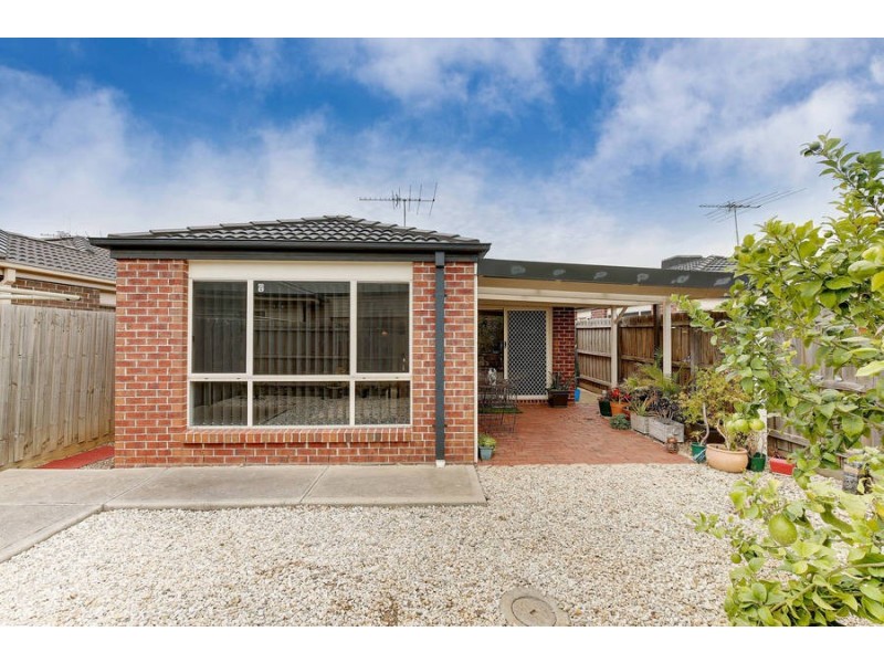 2/11 Montana Drive, Werribee VIC 3030