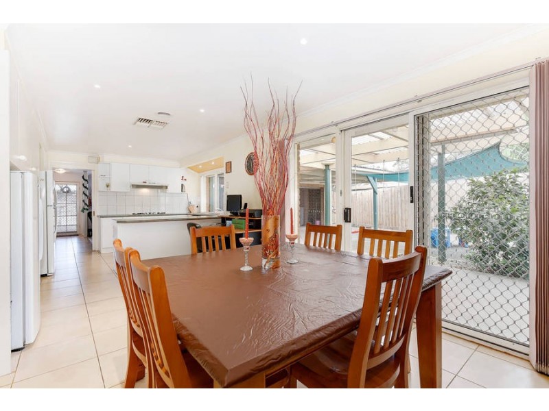 1 Buckingham Drive, Werribee VIC 3030