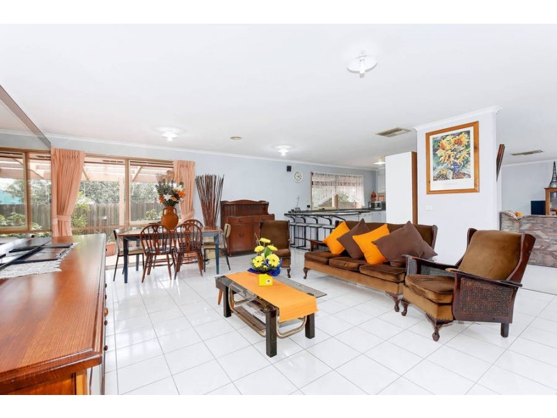 41 Golden Square Crescent, Hoppers Crossing VIC 3029