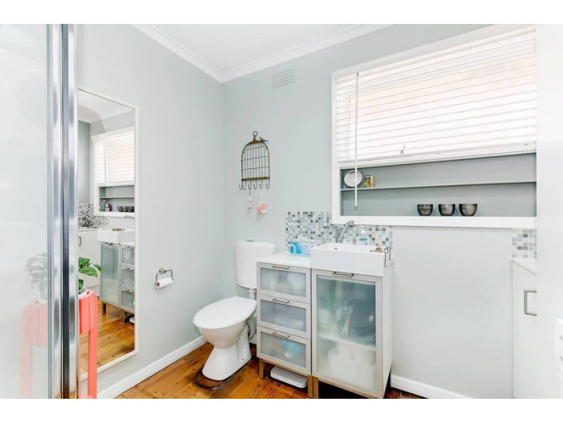 3/2 Railway Avenue, Werribee VIC 3030