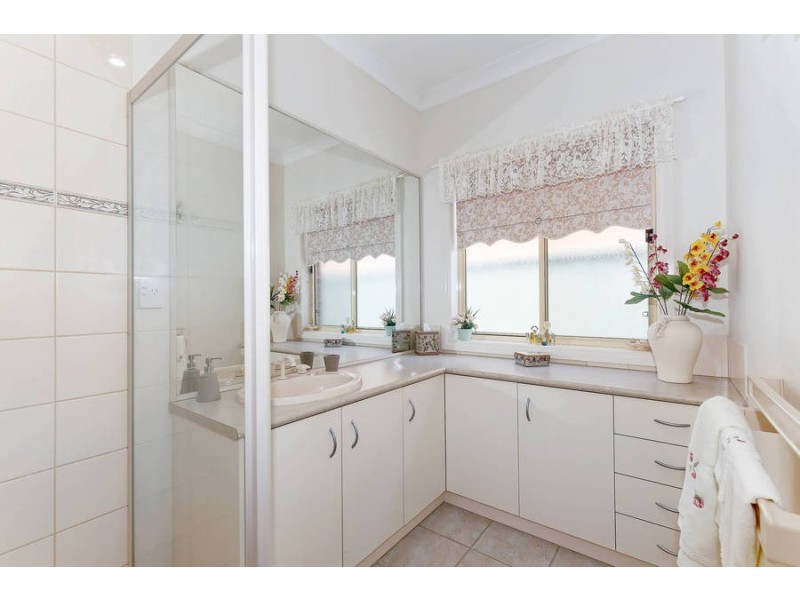 6 Chisholm Place, Wyndham Vale VIC 3024