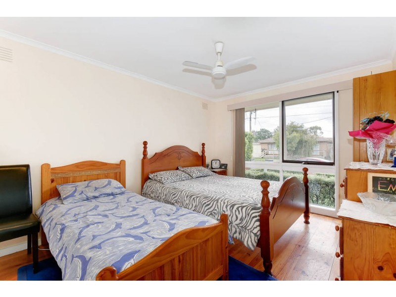 6 Quartok Avenue, Werribee VIC 3030