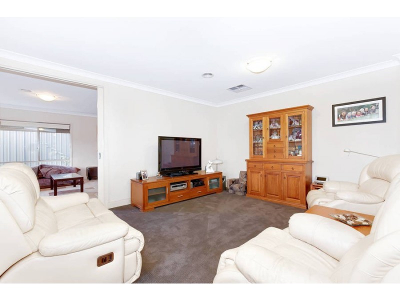 5 Glenmaggie Place, Wyndham Vale VIC 3024