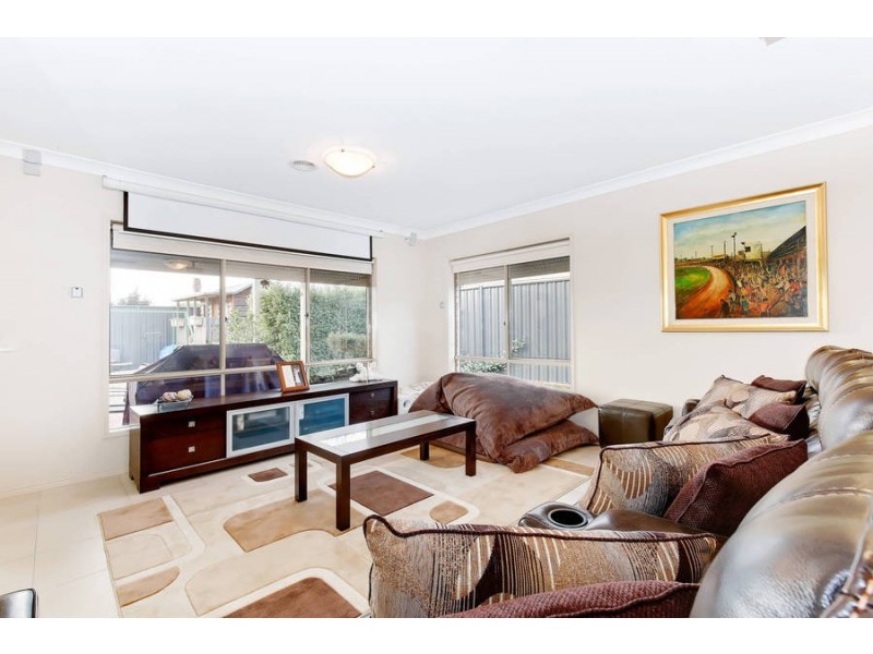5 Glenmaggie Place, Wyndham Vale VIC 3024