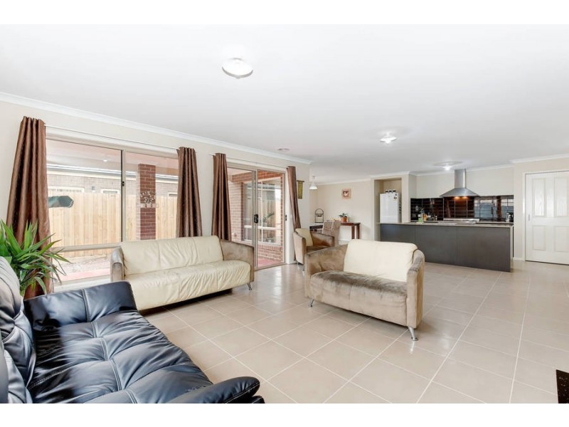 2 Corymbia Court, Truganina VIC 3029