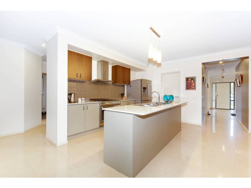 16 Gosford Road, Wyndham Vale VIC 3024