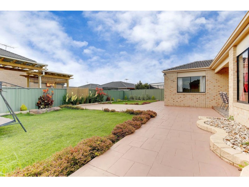 16 Gosford Road, Wyndham Vale VIC 3024