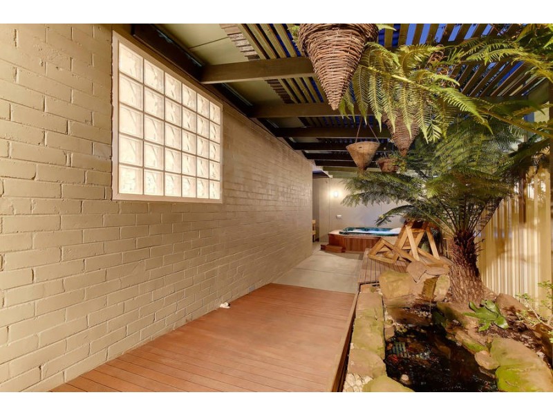 132 Werribee Street North, Werribee VIC 3030