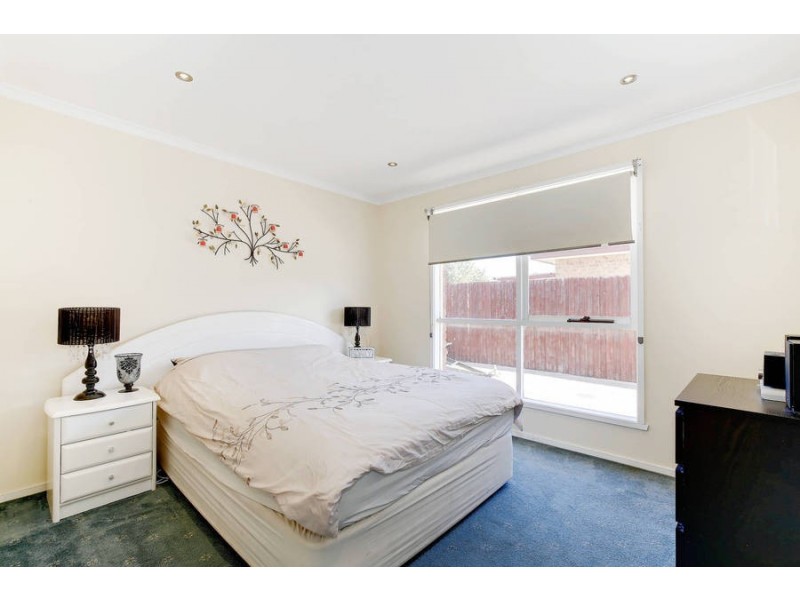 28  Coventry Drive, Werribee VIC 3030