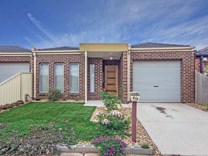 2/9 Montana Drive, Werribee VIC 3030