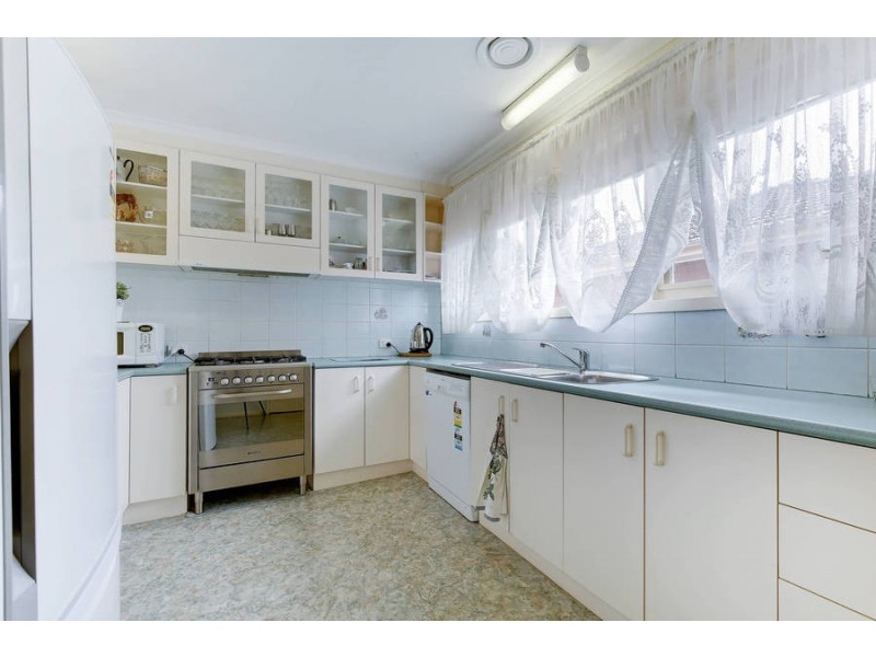 2 Spring Drive, Hoppers Crossing VIC 3029