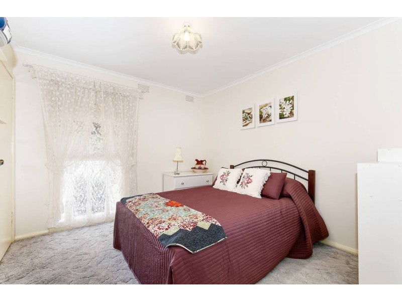2 Spring Drive, Hoppers Crossing VIC 3029