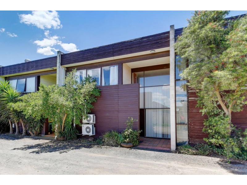 3/8 Beasley Avenue, Werribee VIC 3030